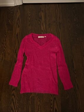 Fuchsia V-Neck Lightweight Knit Sweater